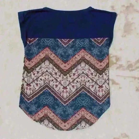 REWIND Patchwork Quilt Handkerchief Short Sleeve Lightweight Top Women XS - Picture 8 of 8